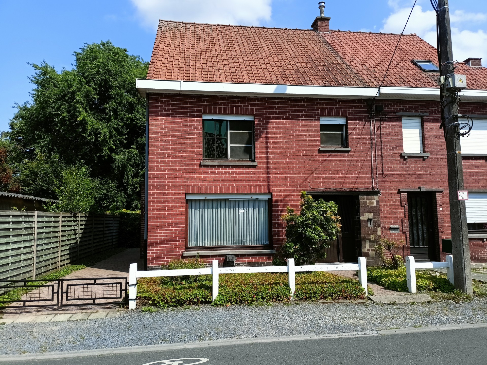 Roulers: Maison semi-détachée avec jardin et quatre chambres